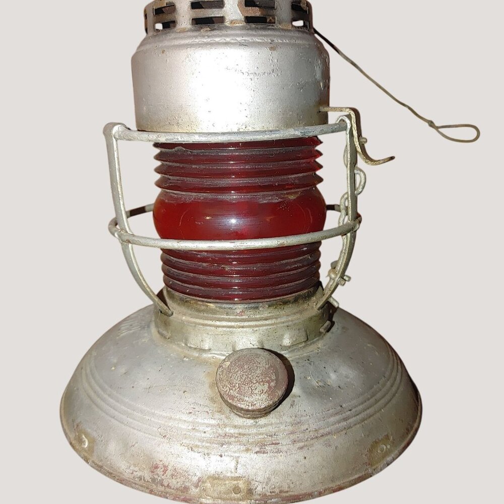 Vintage Dietz No 50 Traffic Guard Lantern Red Glass Globe Warsaw New York FLAW